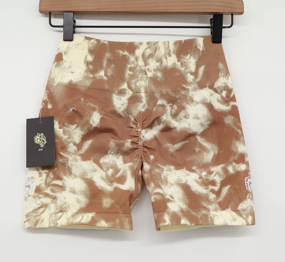 Darc Sport SHE Wolves Forever Sz S Everson Seamless NWT Shorts Desert Tie Dye